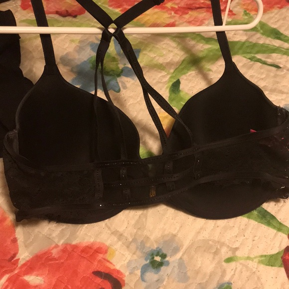 LaSenza 34DD Bra - Picture 2 of 3